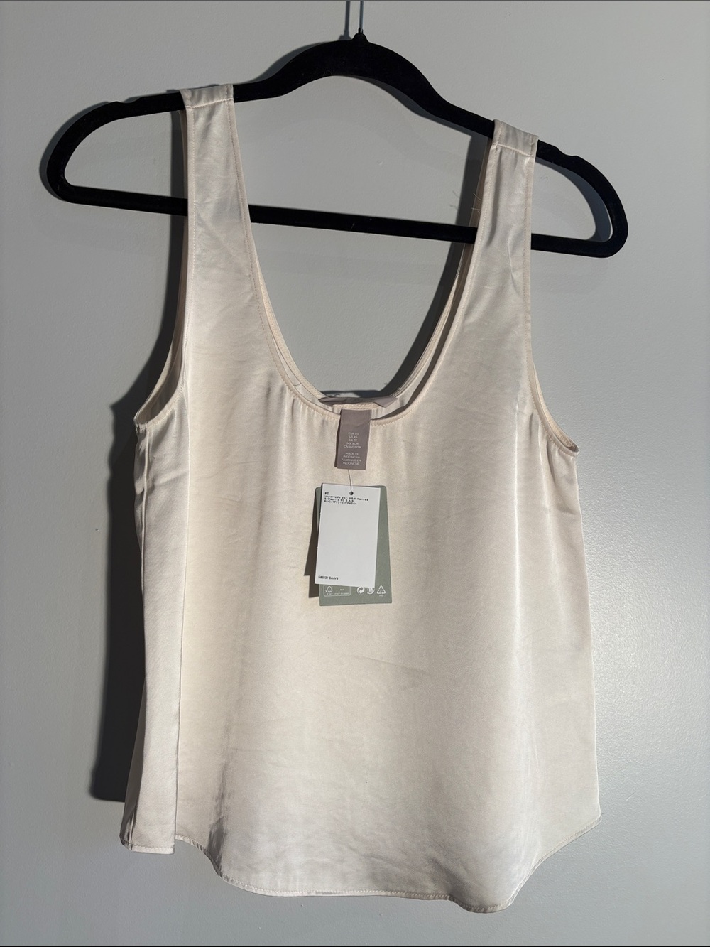H&M Cream Satin Scoop Neck Tank Top